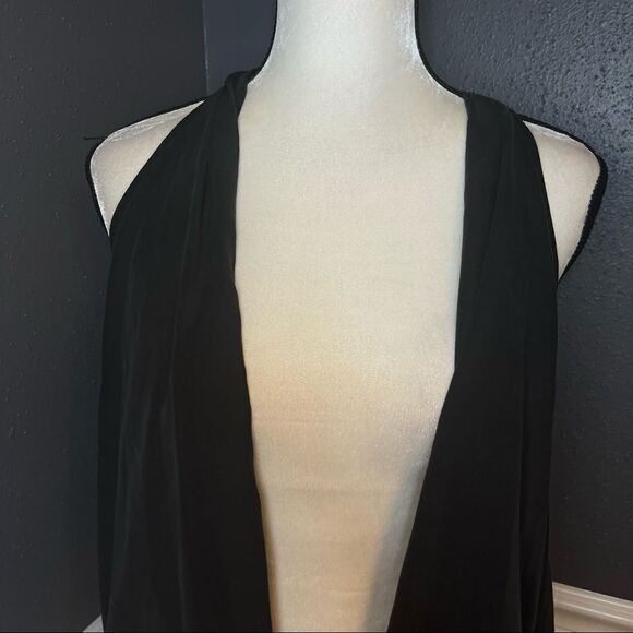 Lululemon Tranquility Sleeveless Wrap - Picture 7 of 13